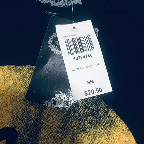 Aladdin T shirt - Picture 2 of 2